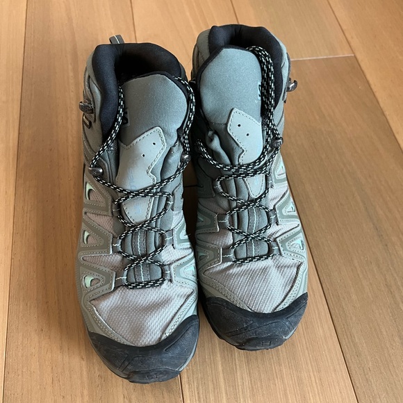 Solomon hiking boots - Picture 3 of 5